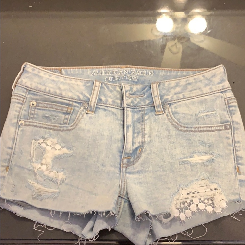 American eagle light wash denim shorts